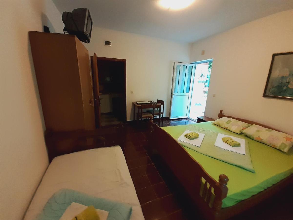 Stevovic Apartments Tivat Exterior foto